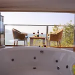 Aparthotel George's Boutique *