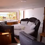 Aparthotel George's Boutique