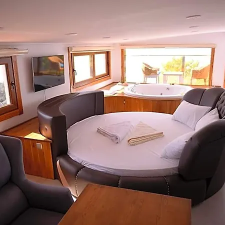 George's Boutique Apartmanhotel