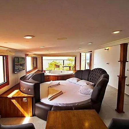 George's Boutique Apartmanhotel