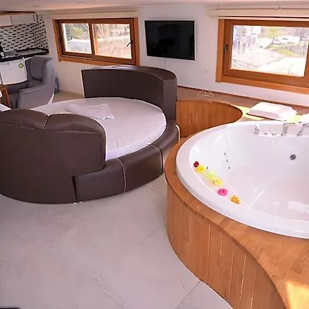 George's Boutique Apartmanhotel