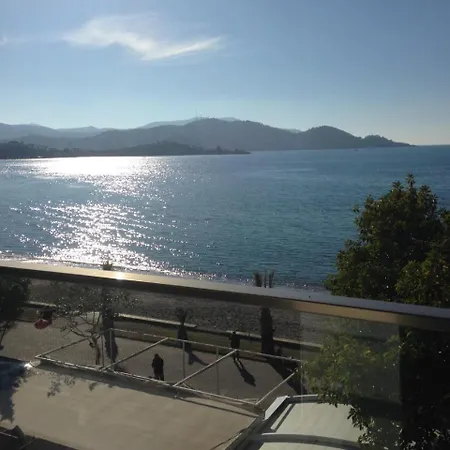 Ξενοδοχείο με διαμερίσματα George's Boutique *