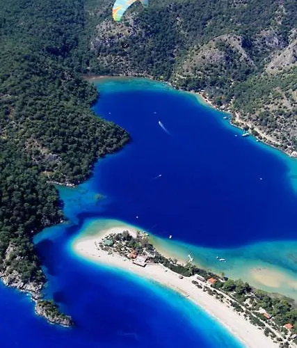 Апарт-отель George's Boutique