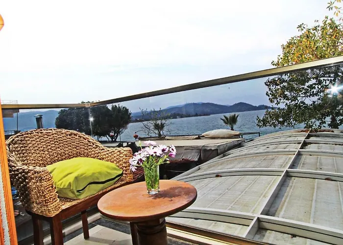 Апарт-отель George's Boutique